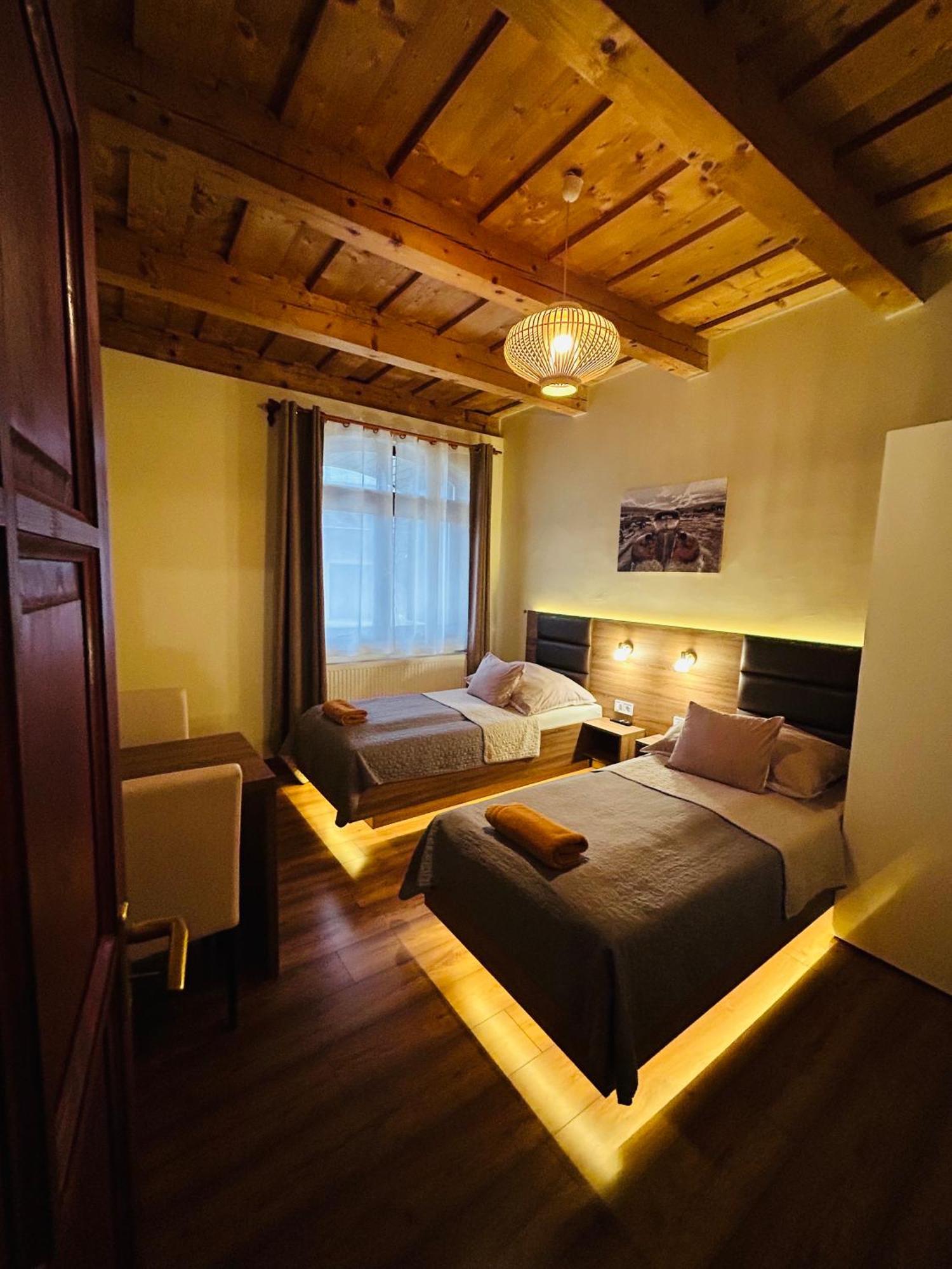 Hotel Harmonia Vendeghaz Miskolc Exterior foto