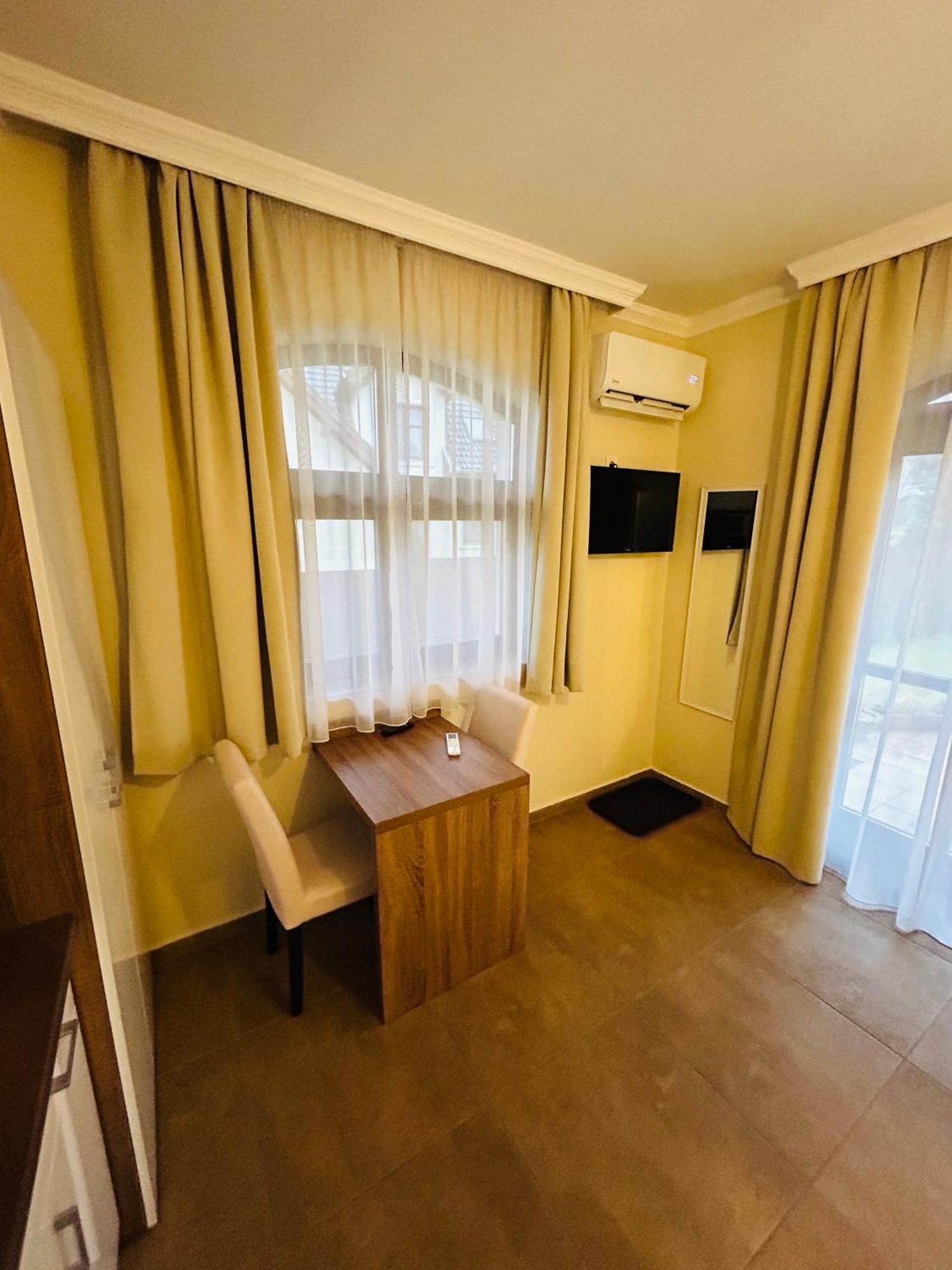 Hotel Harmonia Vendeghaz Miskolc Exterior foto